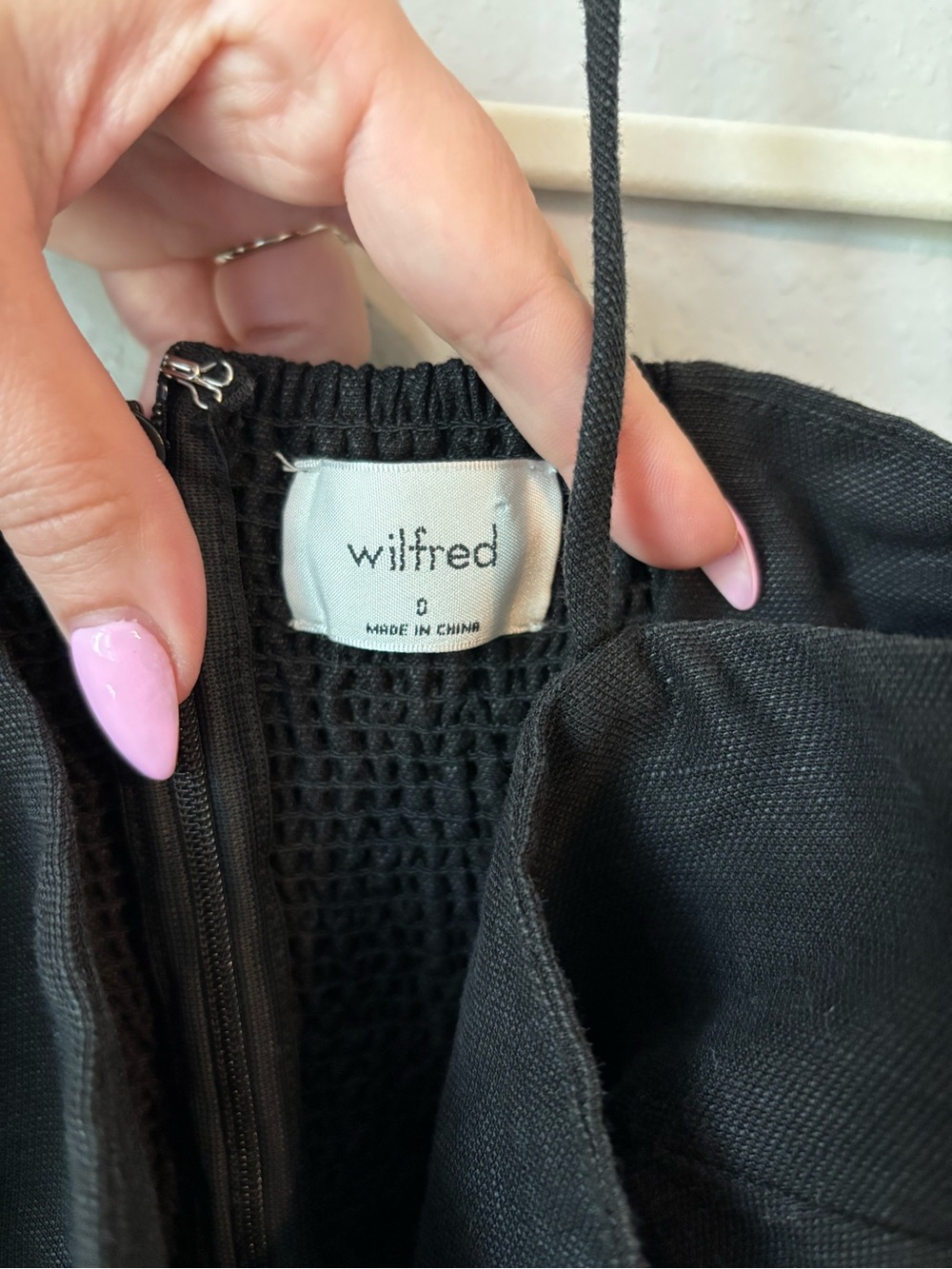 Aritzia Wilfred Credenza Black Halter Linen Blend Mini Dress Tie Neck Size 0 - Picture 5 of 6